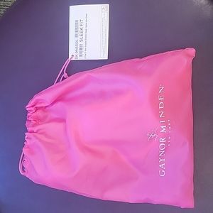 NWT Gaynor Minden Sleek Fit - USA Make